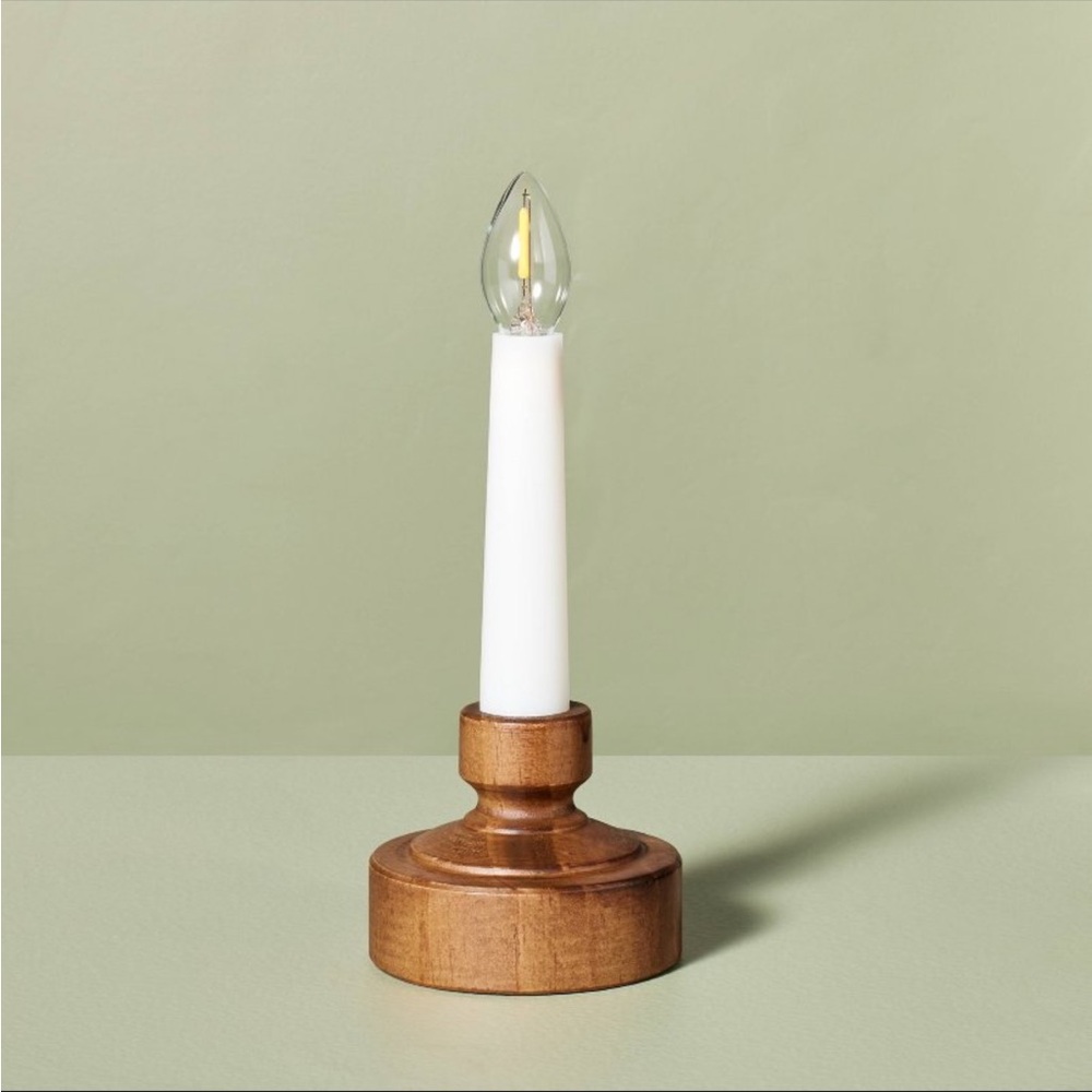 NWT HEARTH &‎ HAND FLAMELESS CHRISTMAS WINDOW LED CANDLE 7.35”